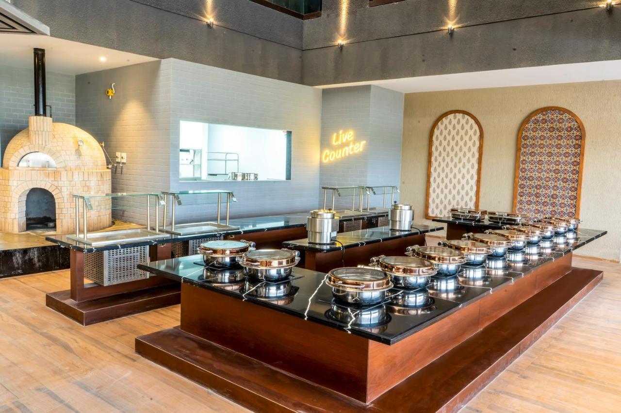 Essentia Luxury Hotel Indaur Kültér fotó