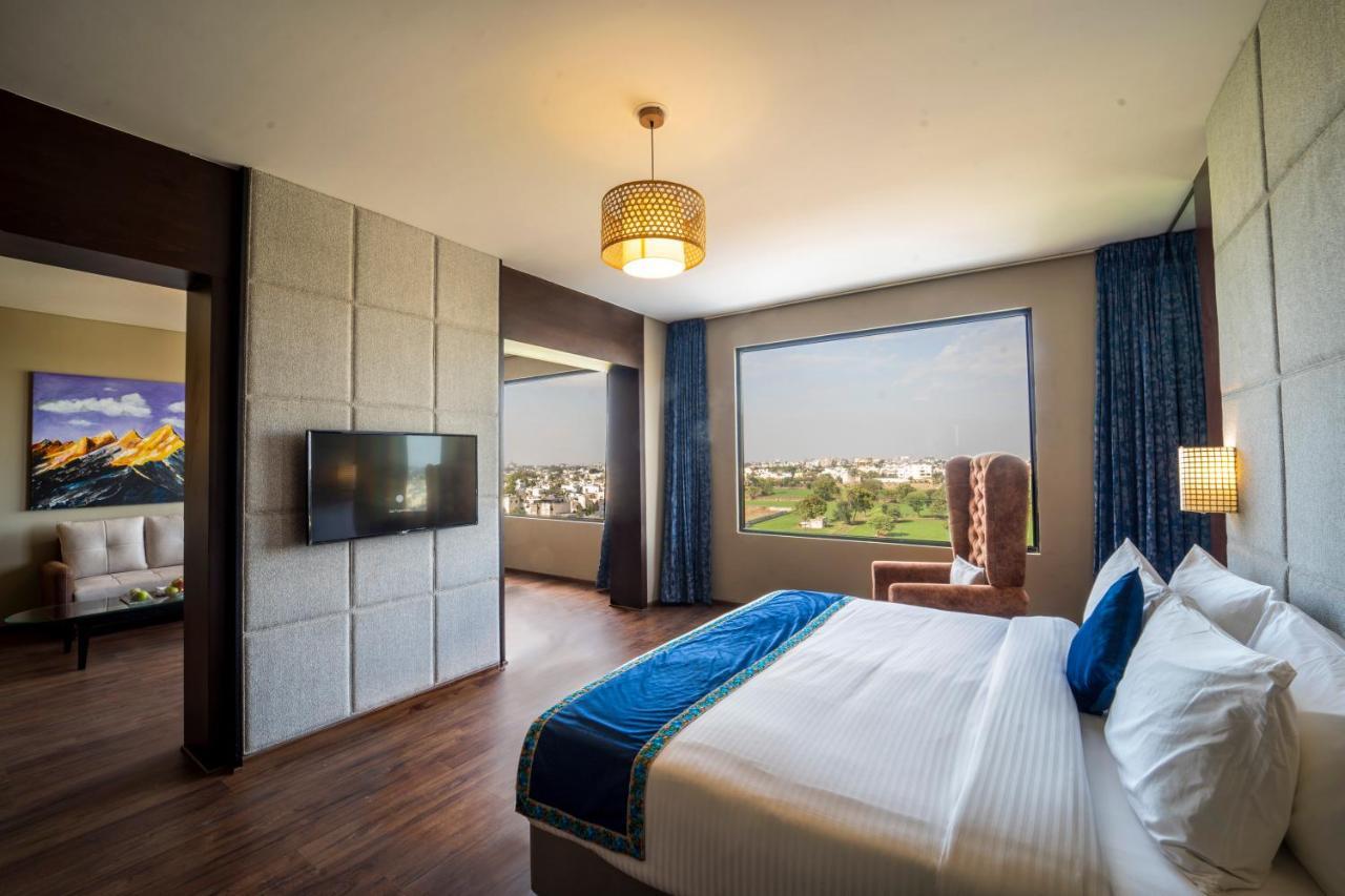Essentia Luxury Hotel Indaur Kültér fotó