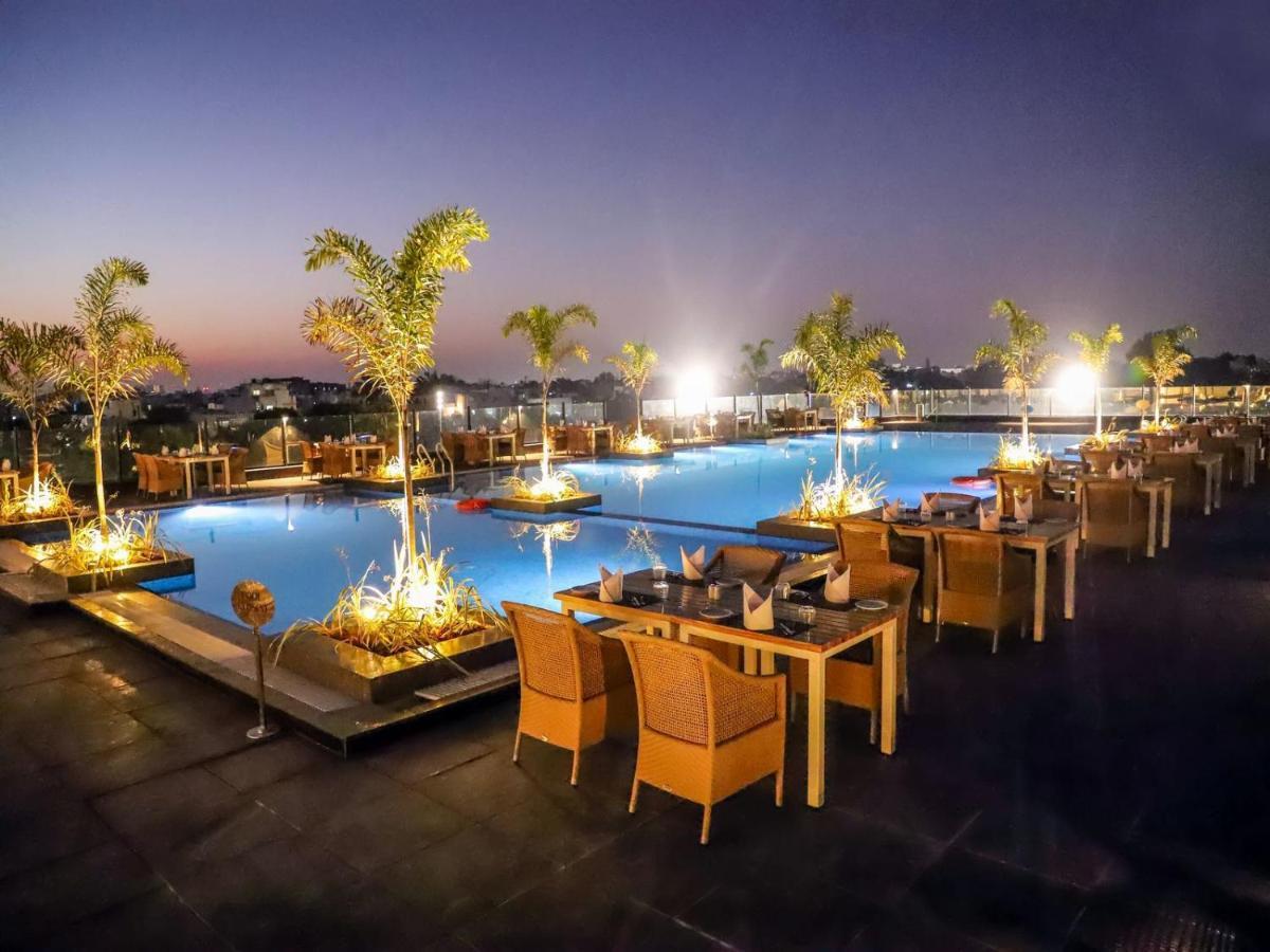 Essentia Luxury Hotel Indaur Kültér fotó