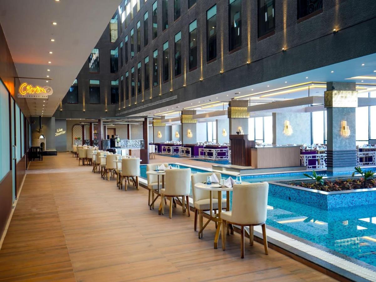 Essentia Luxury Hotel Indaur Kültér fotó