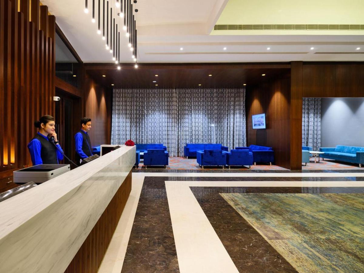Essentia Luxury Hotel Indaur Kültér fotó