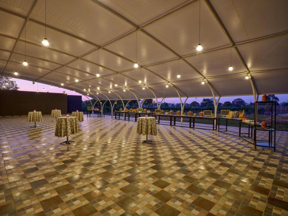 Essentia Luxury Hotel Indaur Kültér fotó