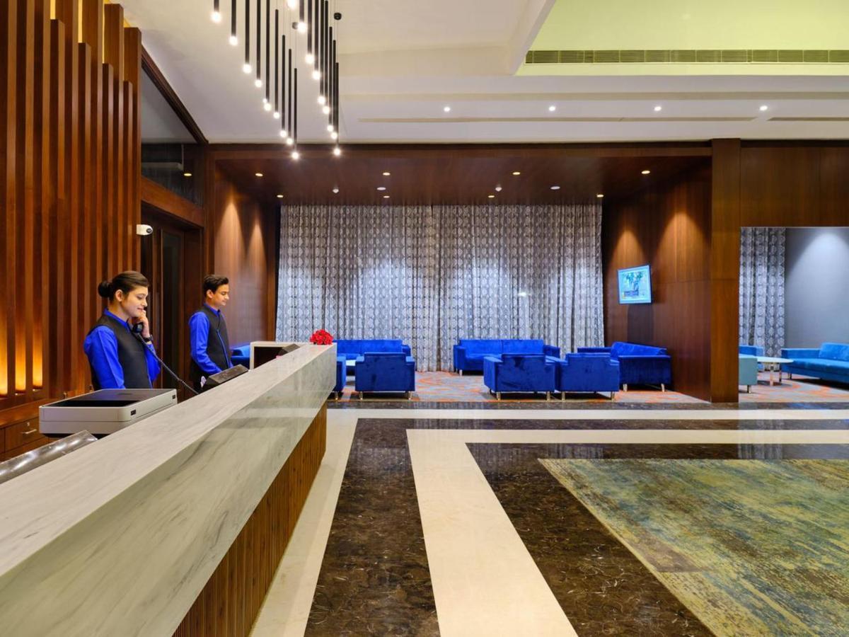 Essentia Luxury Hotel Indaur Kültér fotó